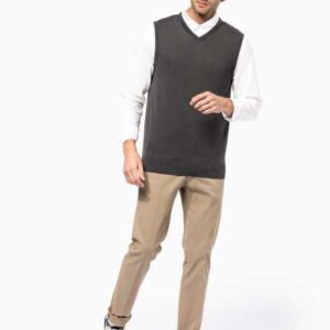 MEN'S SLEEVELESS V-NECK JUMPER