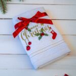 OLIMA CHRISTMAS TOWEL - MERRY CHRISTMAS ORNAMENTS