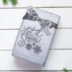 OLIMA CHRISTMAS TOWEL - LET IT SNOW FLAKES