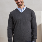 MEN'S KNITTED V-NECK SWEATER